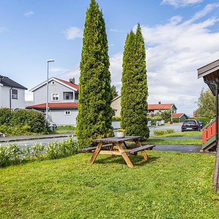 Private Guest Room In Cozy Apartment Trondheim Bagian luar foto