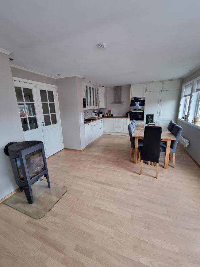Private Guest Room In Cozy Apartment Trondheim Bagian luar foto
