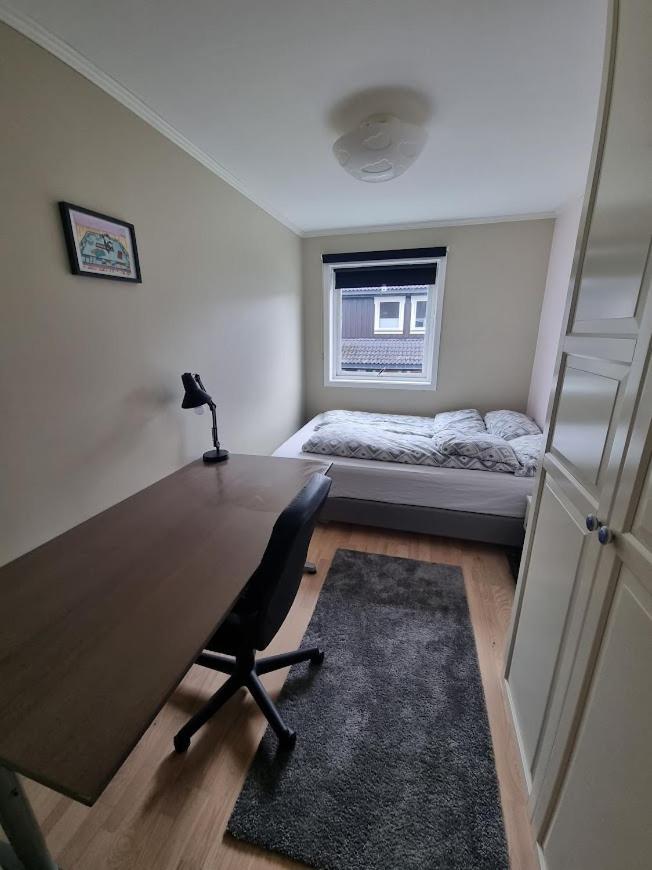 Private Guest Room In Cozy Apartment Trondheim Bagian luar foto