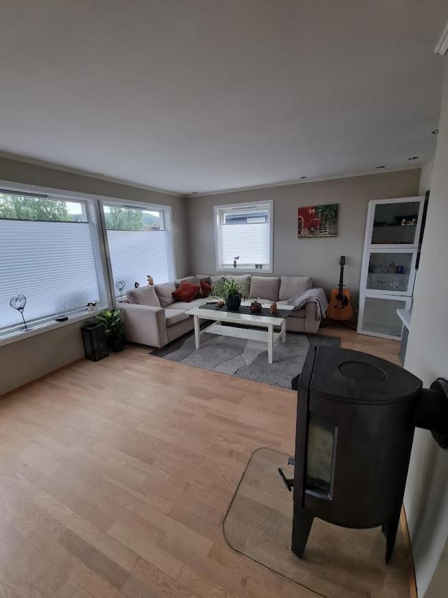 Private Guest Room In Cozy Apartment Trondheim Bagian luar foto