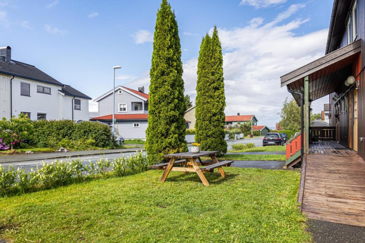 Private Guest Room In Cozy Apartment Trondheim Bagian luar foto